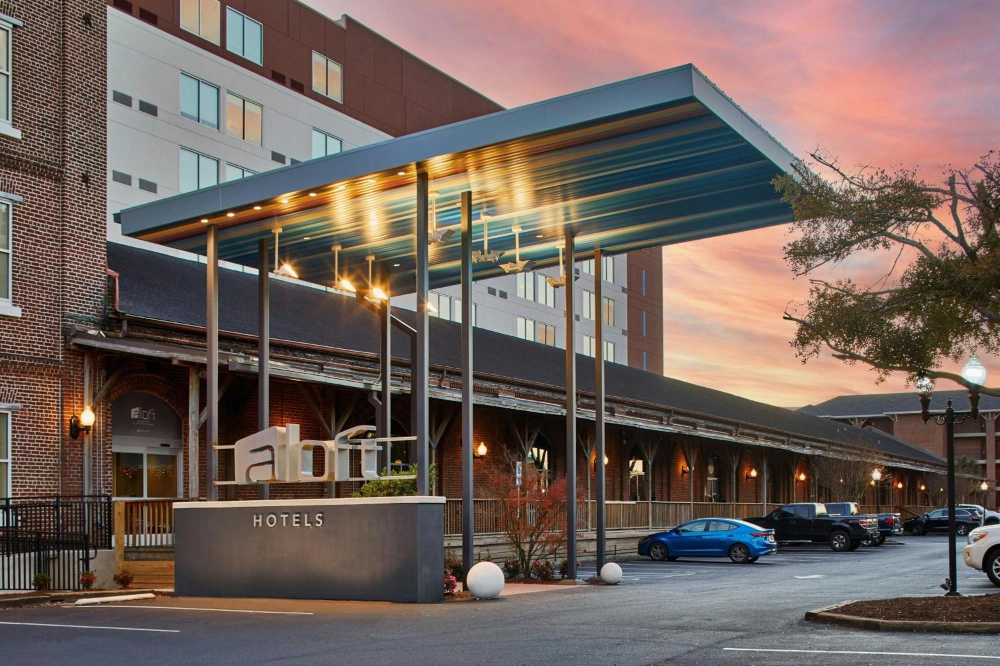 Aloft Wilmington At Coastline Center Hotell Exteriör bild